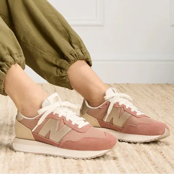 🌻🆕LAST ONE!!! NEW BALANCE 237 Womens Retro Sneaker-Copper/Silver-SIZE 7.5 - Picture 5 of 14